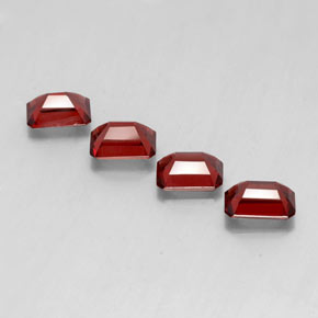 Granato almandino naturale rosso da  ct, taglio smeraldo, VVS-VS