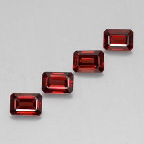 Granato almandino naturale rosso da  ct, taglio smeraldo, VS