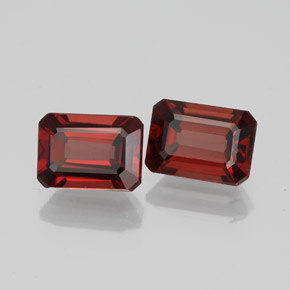 Granato almandino naturale rosso da  ct, taglio smeraldo, VVS-VS