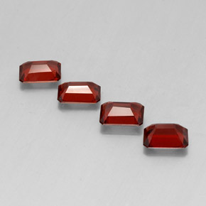 Granato almandino naturale rosso da  ct, taglio smeraldo, VVS-VS