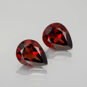 Granato almandino naturale rosso da  ct, taglio a pera, VS