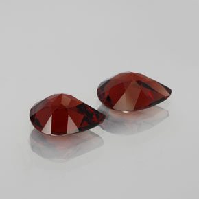 Granato almandino naturale rosso da  ct, taglio a pera, VS