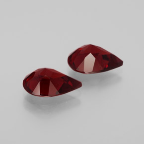 Gemme di Granato Almandino Rosso scuro naturale da  ct, Forma a pera, VVS