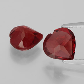 Gemme di Granato Almandino Rosso scuro naturale da  ct, A forma di cuore, VS