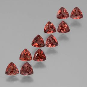 Granato almandino naturale rosso da 2,83 ct, trillion, VS