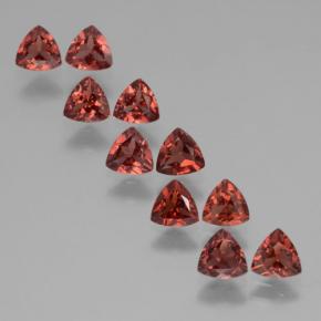 Granato almandino naturale rosso da 2,83 ct, trillion, VS