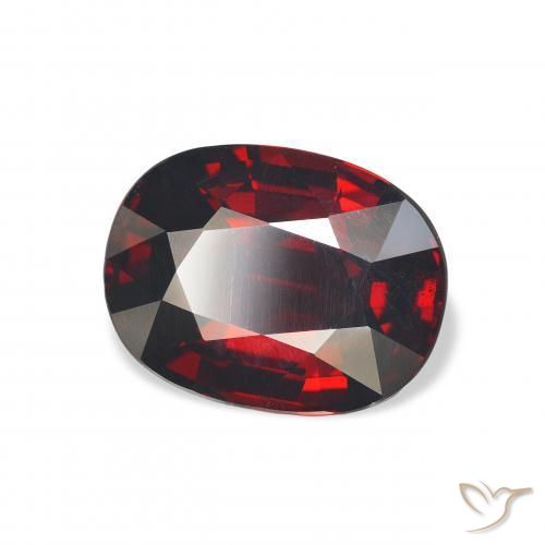 Granato Almandino Rosso scuro naturale da 5.77 ct, Ovale, VVS-VS