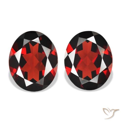 7.57ctw Naturale Rosso Sangue Profondo Granato Almandino, Ovale, VVS-VS