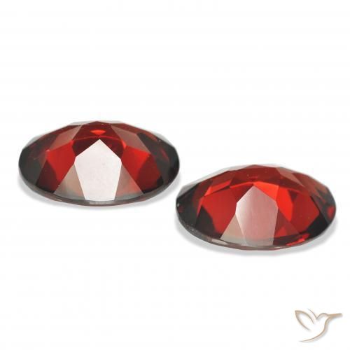 Gemme di Granato Almandino Rosso scuro naturale da 7.28 ct, Ovale, VVS-VS
