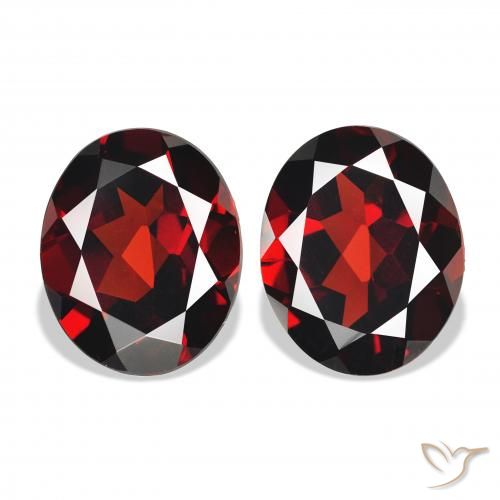 7.87ctw Naturale Rosso scuro Granato Almandino, Ovale, VS