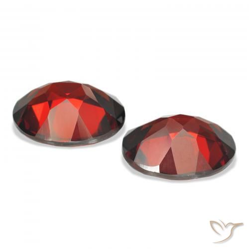 Gemme di Granato Almandino Rosso scuro naturale da 7.87 ct, Ovale, VS