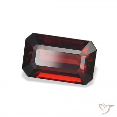 Granato Almandino Rosso scuro naturale da 3.58 ct, Ottagonale / Taglio smeraldo, VVS