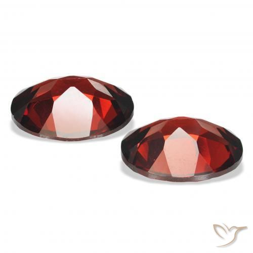 Gemme di Granato Almandino Rosso scuro naturale da 3.95 ct, Ovale, VVS-VS