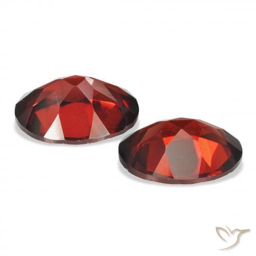 Gemme di Granato Almandino Rosso Sangue Profondo naturale da 4.16 ct, Ovale, VS