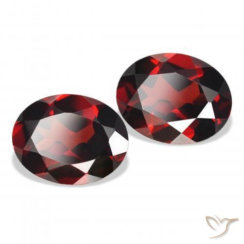 Gemme di Granato Almandino Rosso scuro naturale da 4.43 ct, Ovale, VS