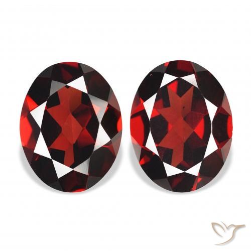 3.88ctw Naturale Rosso scuro Granato Almandino, Ovale, VS