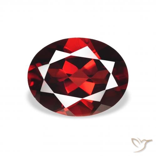 Granato Almandino Rosso Sangue Profondo naturale da 2.29 ct, Ovale, VVS-VS