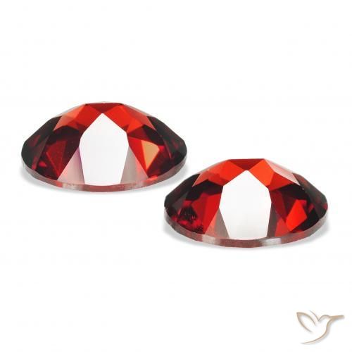 Gemme di Granato Almandino Rosso Sangue Profondo naturale da 4.23 ct, Ovale, VVS-VS