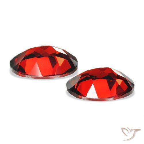Gemme di Granato Almandino Rosso scuro naturale da 3.91 ct, Ovale, VVS-VS