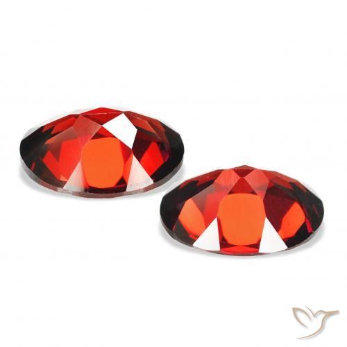 Gemme di Granato Almandino Rosso Sangue Profondo naturale da 3.94 ct, Ovale, VVS-VS