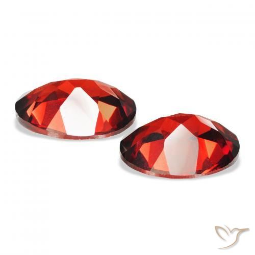 Gemme di Granato Almandino Rosso scuro naturale da 3.99 ct, Ovale, VVS-VS