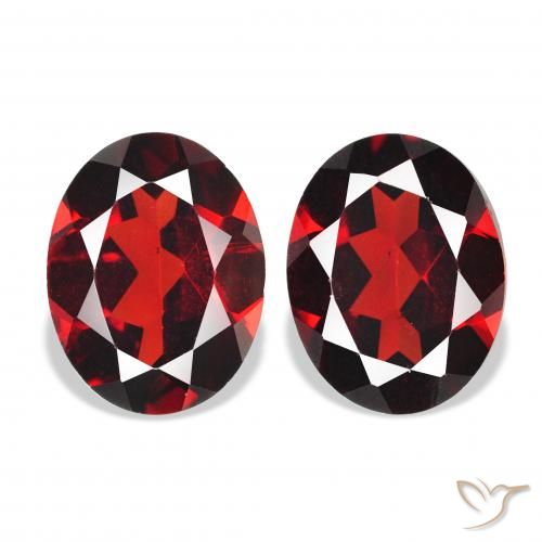 Gemme di Granato Almandino Rosso scuro naturale da 4.46 ct, Ovale, VS