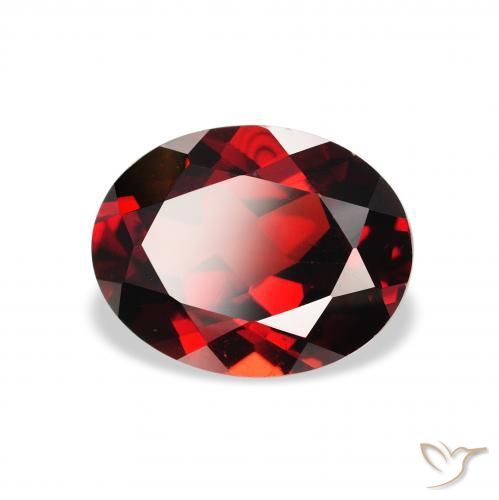 Granato Almandino Rosso Sangue Profondo naturale da 2.38 ct, Ovale, VS