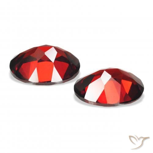 Gemme di Granato Almandino Rosso scuro naturale da 4.27 ct, Ovale, VVS-VS