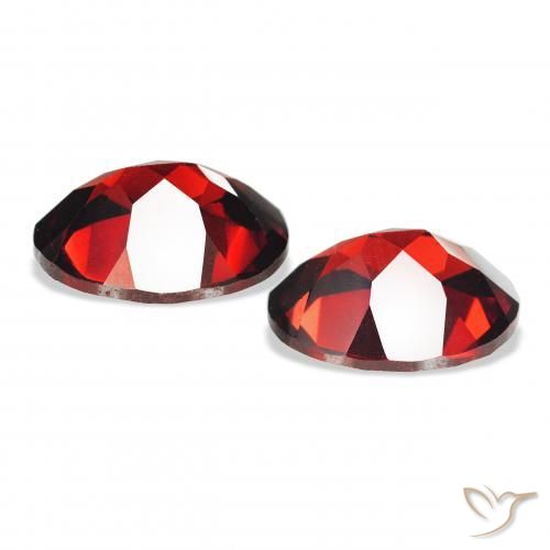 Gemme di Granato Almandino Rosso Sangue Profondo naturale da 4.50 ct, Ovale, VVS-VS