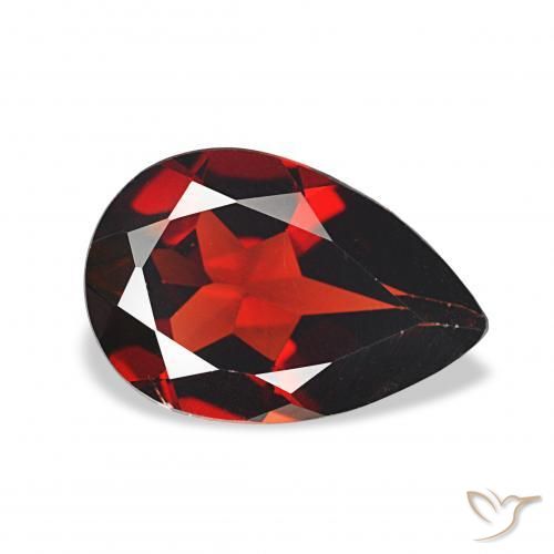 Granato Almandino Rosso scuro naturale da 2.96 ct, Forma a pera, VS