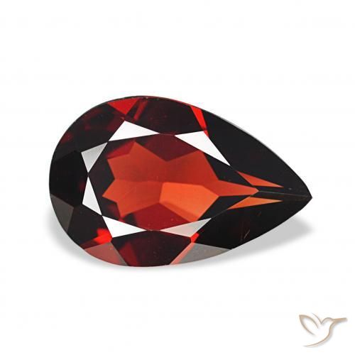 Granato Almandino Rosso Sangue Profondo naturale da 2.71 ct, Forma a pera, VS