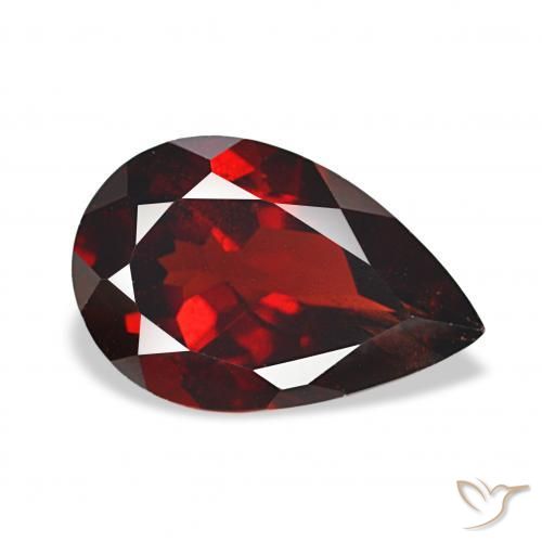 Granato Almandino Rosso scuro naturale da 3.61 ct, Forma a pera, VS