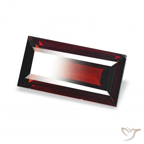 Granato Almandino Rosso scuro naturale da 1.76 ct, Taglio a baguette, VVS-VS