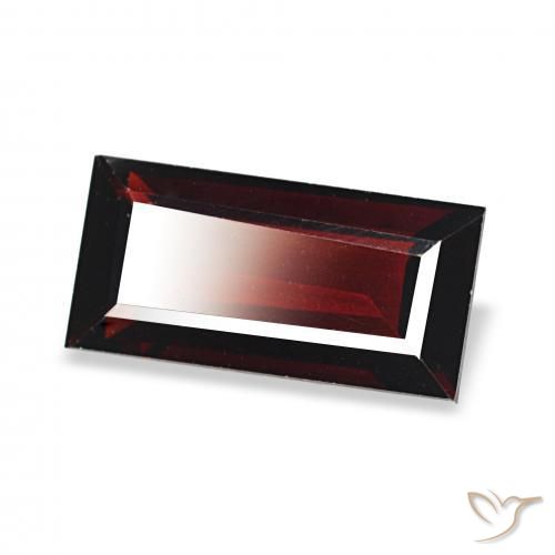 Granato Almandino Rosso Sangue Profondo naturale da 2.07 ct, Taglio a baguette, VVS-VS