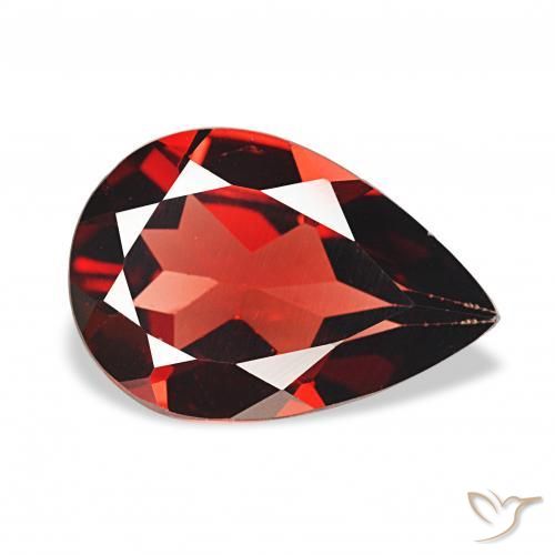 Granato Almandino Rosso Sangue Profondo naturale da 2.93 ct, Forma a pera, VVS-VS