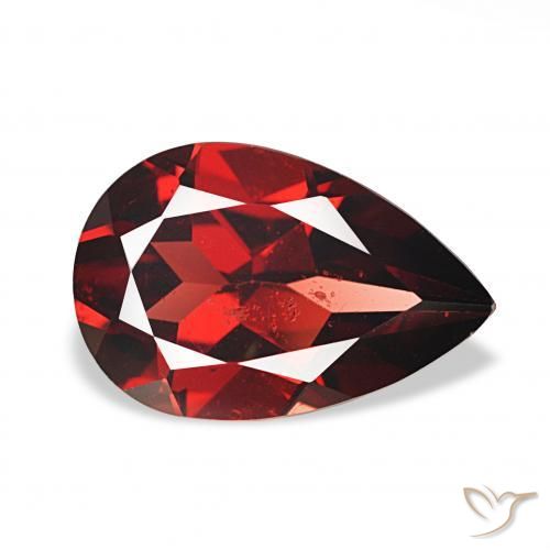Granato Almandino Rosso scuro naturale da 3.53 ct, Forma a pera, VS