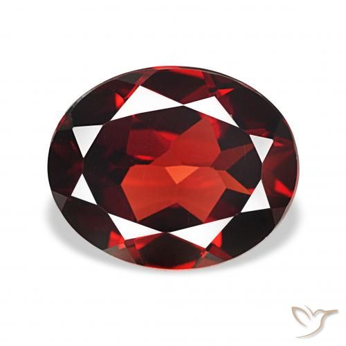 Granato Almandino Rosso scuro naturale da 4.18 ct, Ovale, VVS