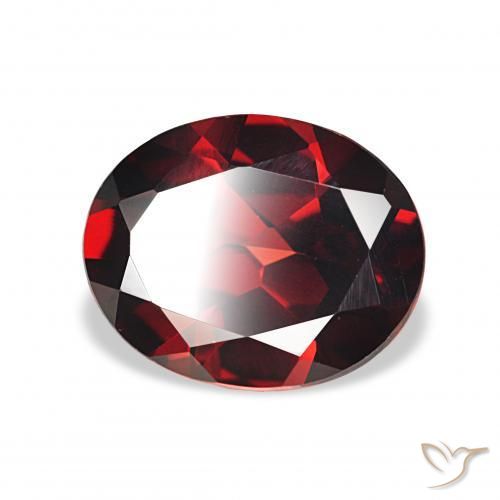 Granato Almandino Rosso scuro naturale da 3.78 ct, Ovale, VVS