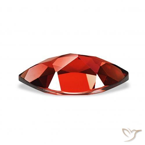 Granato Almandino Rosso Sangue Profondo naturale da 2.17 ct, Taglio marquise, VVS