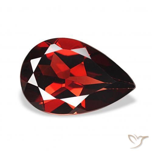 Granato Almandino Rosso Sangue Profondo naturale da 3.33 ct, Forma a pera, VS