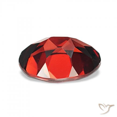 Granato Almandino Rosso Sangue Profondo naturale da 2.20 ct, Ovale, VVS