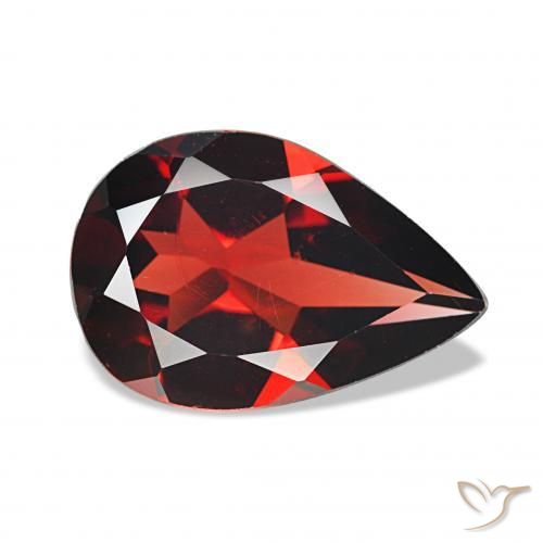 Granato Almandino Rosso Sangue Profondo naturale da 2.83 ct, Forma a pera, VS