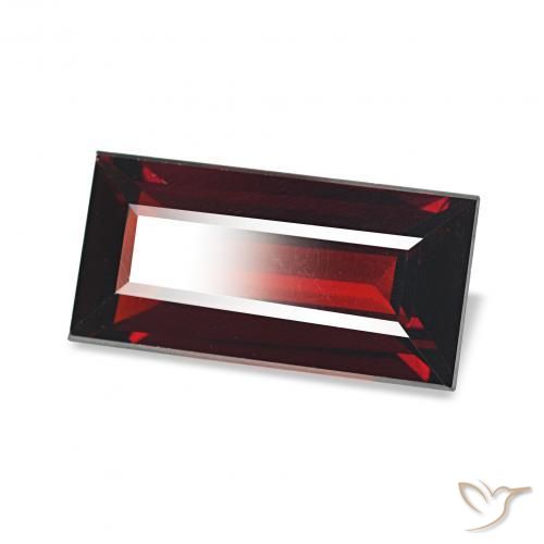 Granato Almandino Rosso scuro naturale da 1.59 ct, Taglio a baguette, VVS