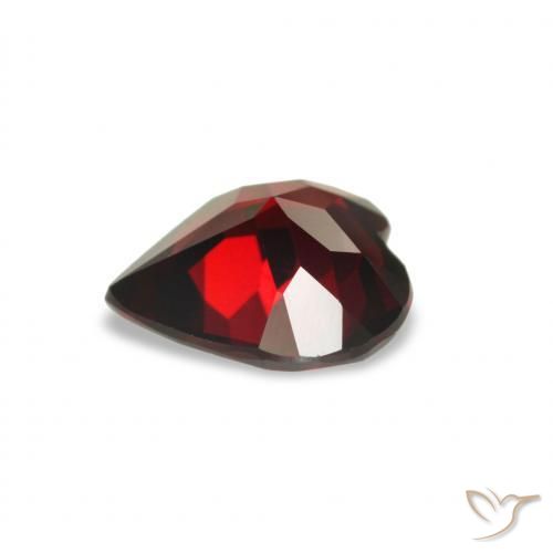 Granato Almandino Rosso scuro naturale da 1.47 ct, Cuore, VVS