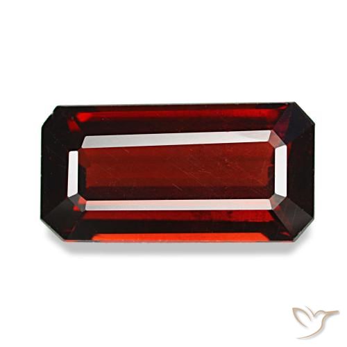4.46ct rosso granato almandino, taglio smeraldo, VS