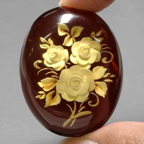 Ambra naturale marrone da 28,39 ct, forma fantasia, traslucido