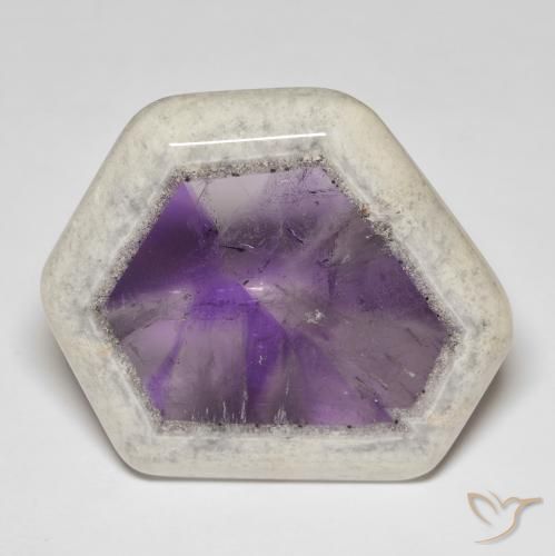 Fetta di geode di ametista naturale multicolore da 66,39 ct, forma fantasia, trasparente