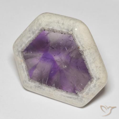 Fetta di geode di ametista naturale multicolore da 66,39 ct, forma fantasia, trasparente