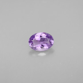 Ametista Viola naturale da 0.56 ct, Taglio ovale, VVS