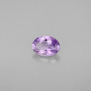 Ametista Viola naturale da 0.56 ct, Taglio ovale, VVS
